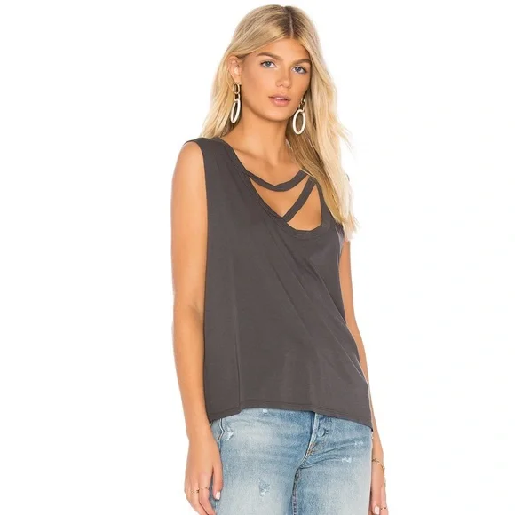Lamade Stylish Black Sleeveless Top - Picture 2 of 3